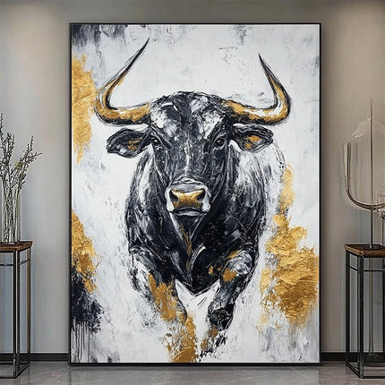 Schwarzer Stier mit Gold – Wandgemälde